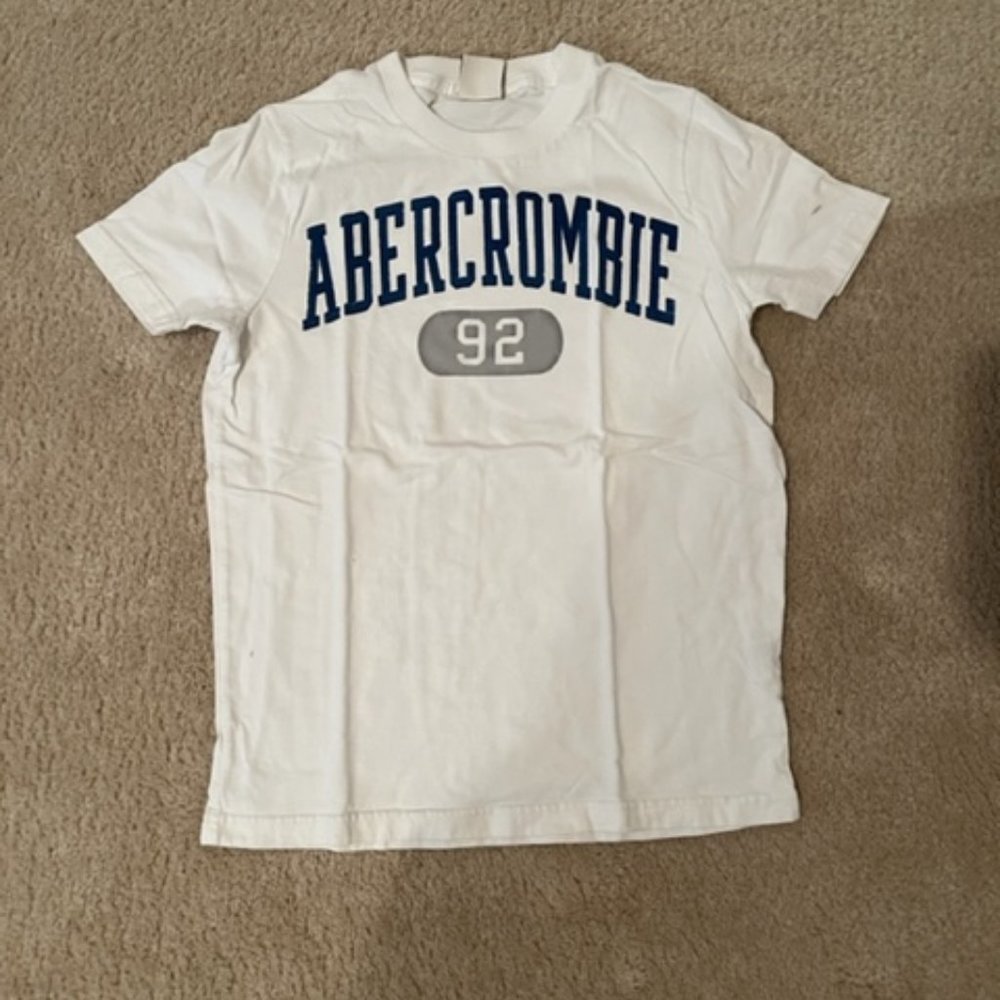 White Abercrombie Kids Boy's Youth Medium T-Shirt